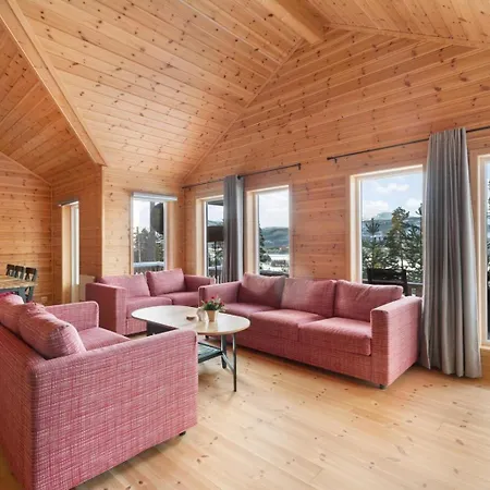 Accessible Nature With Lake&mountain Views - Solstråle Feriehus